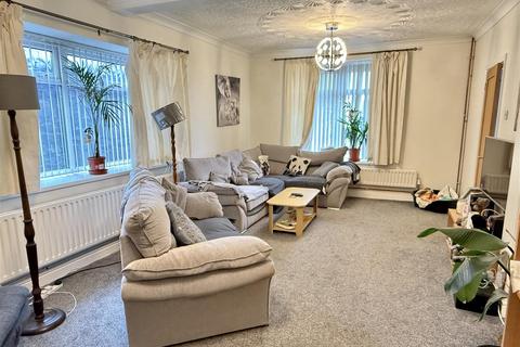undefined, Heol Y Neuadd, Tumble, Llanelli