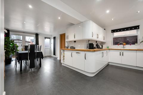 3 bedroom semi-detached house for sale, Extended Home on Lake Terrace, Melton Mowbray, LE13 0BZ