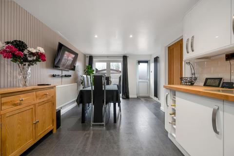 3 bedroom semi-detached house for sale, Extended Home on Lake Terrace, Melton Mowbray, LE13 0BZ