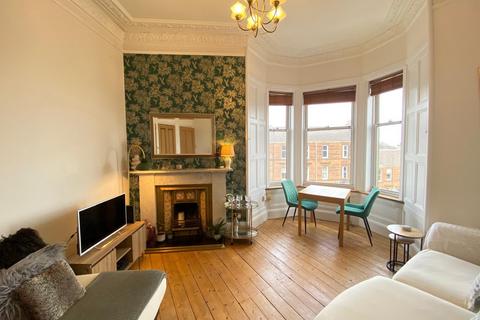 2 bedroom flat to rent, Bowhill Terrace, Edinburgh, EH3
