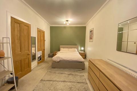 2 bedroom flat to rent, Bowhill Terrace, Edinburgh, EH3 5QY