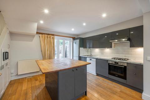 3 bedroom house to rent, Waterford Road, London