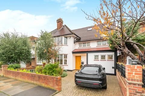 5 bedroom terraced house to rent, Shottfield Avenue