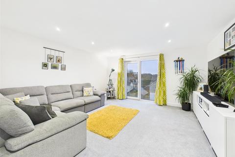 2 bedroom flat for sale, Brooks Avenue, Holsworthy, Devon
