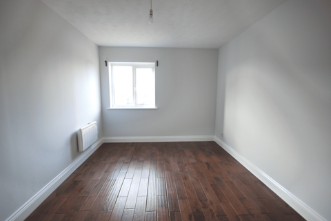 2 bedroom flat to rent, Tylers Court, Vicars Bridge Close, Wembley