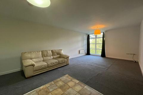 2 bedroom detached house to rent, 196 Altrincham Road, Manchester, M22 4RZ