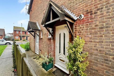 Rye Walk, Herne Bay, Kent, CT6 7XD