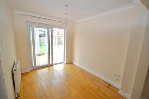 3 bedroom semi-detached house to rent, Bradwell Common, Milton Keynes MK13