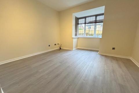 undefined, Felbrigg Close, Wigmore, Luton, LU2 8UL