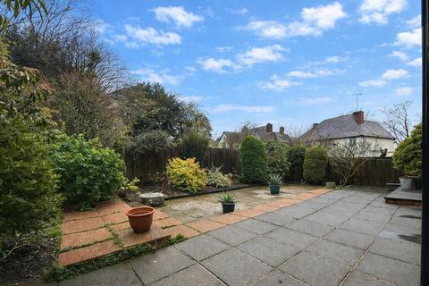 undefined, Stockingstone Road, Old Bedford Road Area, Luton, Bedfordshire, LU2 7DQ