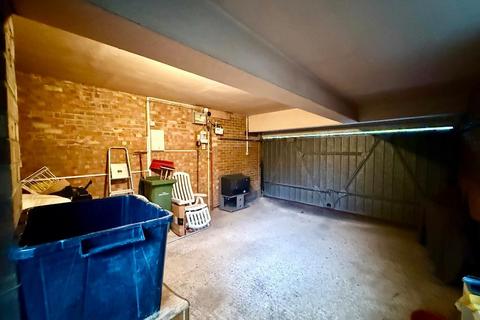 undefined, Stockingstone Road, Old Bedford Road Area, Luton, Bedfordshire, LU2 7DQ