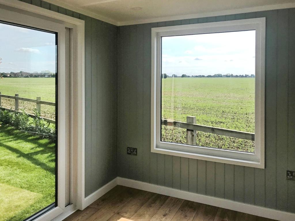 Home office/Hobbie room