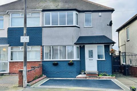 2 bedroom semi-detached house for sale, Crockford Road, West Bromwich, West Midlands, B71 2ES