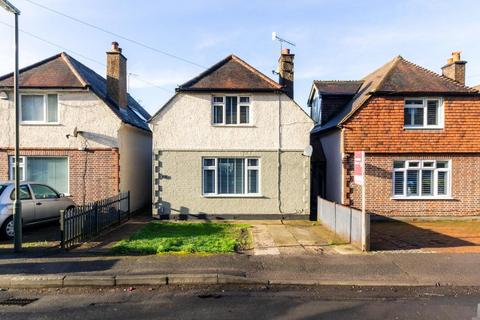 3 bedroom detached house for sale, Downsway, Whyteleafe, CR3 0EW