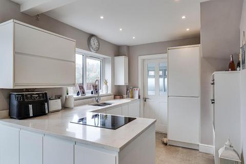 3 bedroom detached house for sale, Mitchley Avenue, Purley, CR8 1BZ