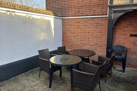 Hospitality to rent, Cookham Maidenhead SL6 9QH