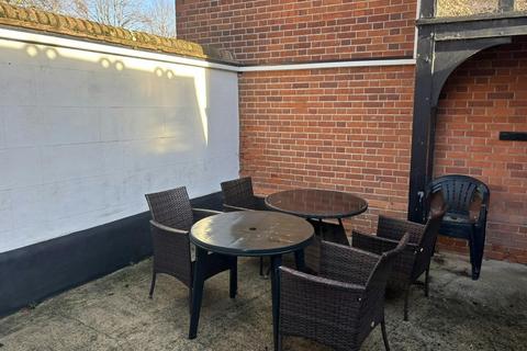 Hospitality to rent, Cookham Maidenhead SL6 9QH