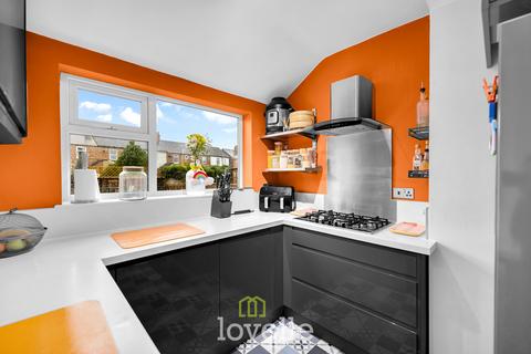 3 bedroom semi-detached house for sale, Shaftesbury Avenue, Grimsby DN34