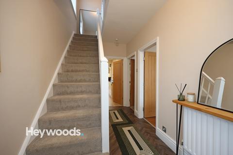3 bedroom semi-detached house for sale, Dimsdale Parade West, Wolstanton, Newcastle-under-Lyme, Staffordshire