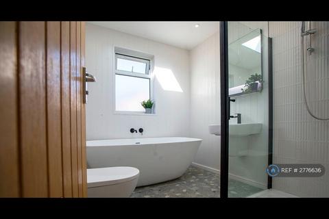 9 bedroom terraced house to rent, Mauldeth Road West, Withington, Manchester, M20