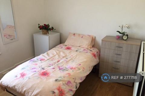 1 bedroom in a house share to rent, Hornsey Park Road, London, N8