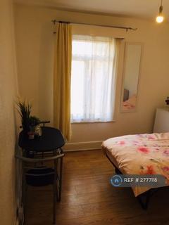1 bedroom in a house share to rent, Hornsey Park Road, London, N8