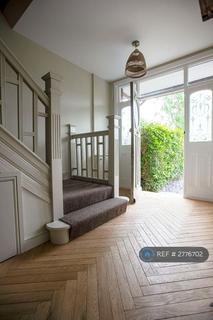 10 bedroom semi-detached house to rent, Wellington Road, Fallowfield, Manchester, M14