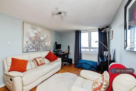 3 bedroom flat to rent, Ward Point, London, SE11