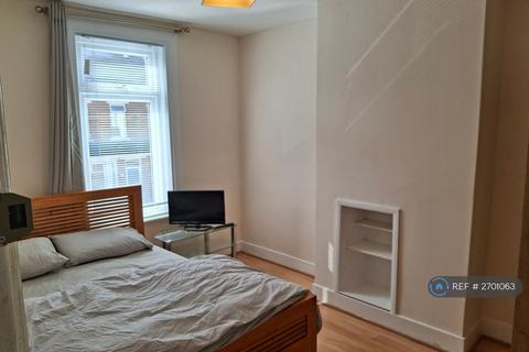 undefined, Lansdowne Road, Chatham, ME4