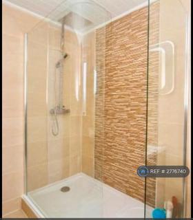 2 bedroom flat to rent, Chisholm Place, Grangemouth, FK3