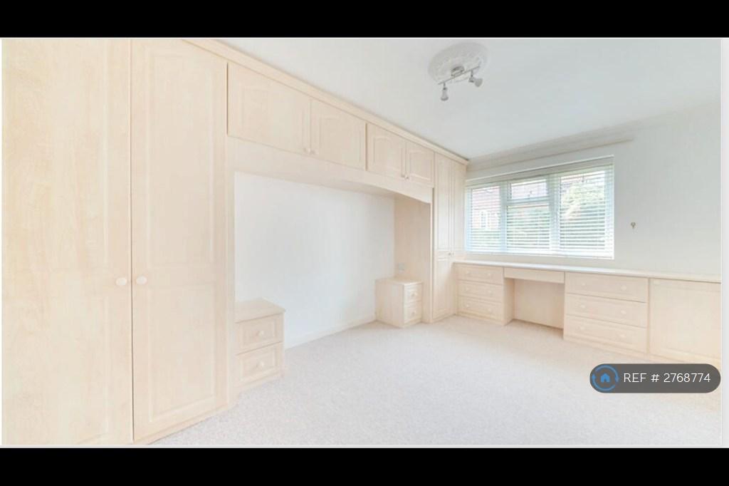 Spacious Double Bedroom