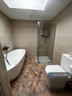 8 bedroom terraced house to rent, Beech Grove, Manchester, M14