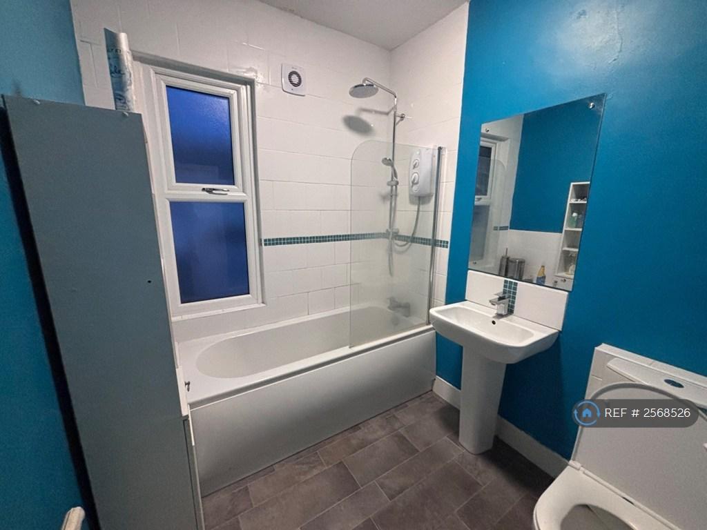 Upstairs Bathroom