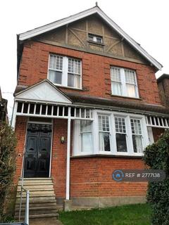 2 bedroom flat to rent, Cranes Park Avenue, Surbiton, KT5