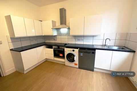 2 bedroom flat to rent, Cranes Park Avenue, Surbiton, KT5