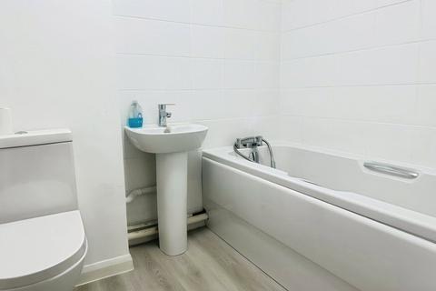 2 bedroom apartment for sale, Missenden Gardens, Burnham, Slough