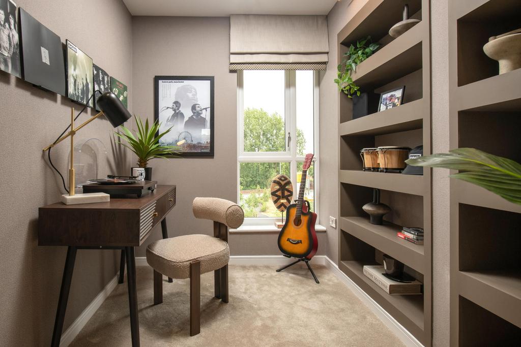 House in Manchester, Miles Platting, Greater Manchester - More