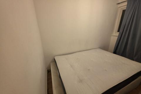 3 bedroom terraced house to rent, Duppas Road, Croydon