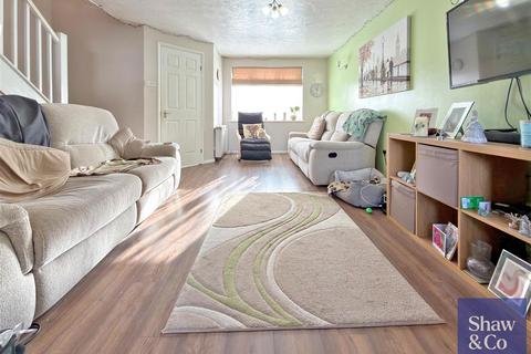 3 bedroom terraced house for sale, Crestwood Way, Hounslow TW4