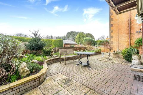 2 bedroom apartment for sale, Pavilion Lodge, Lower Road, Harrow on the Hill