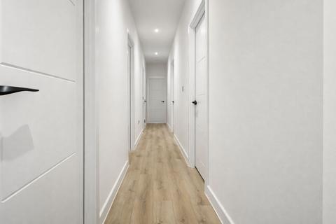4 bedroom apartment to rent, c Maybank Road, London