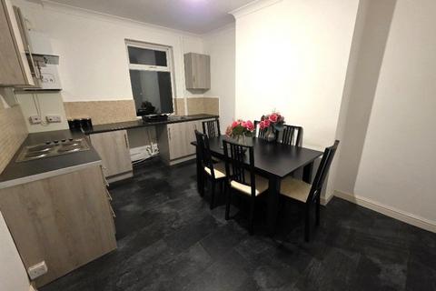 2 bedroom flat to rent, Stamfordham Road, Newcastle upon Tyne