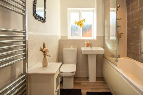 5 bedroom detached house for sale, Randalls Drive, Crewe