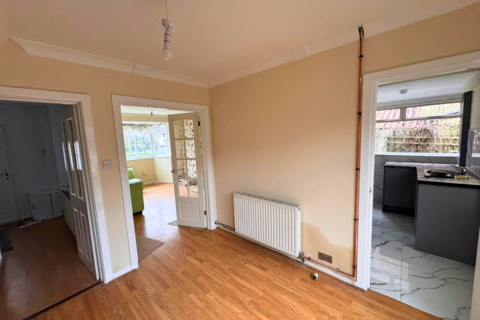 3 bedroom semi-detached house to rent, Queslett Road, Birmingham