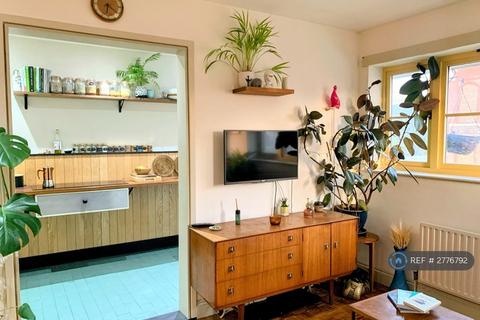1 bedroom flat to rent, Silkmills Square, London, E9