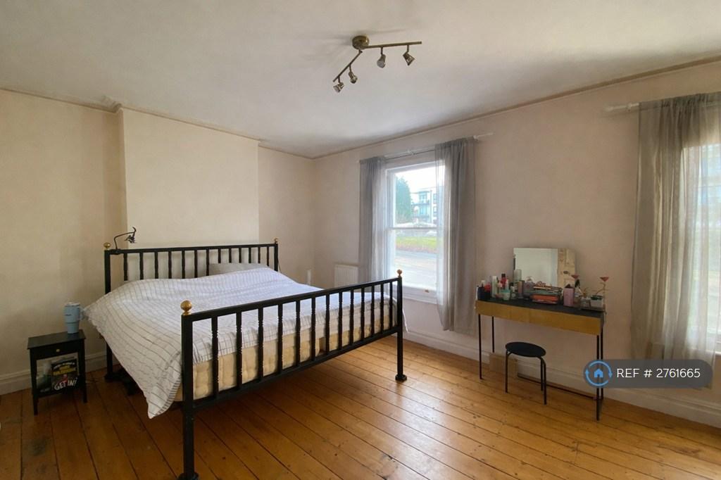 Master Bedroom 1 View 1