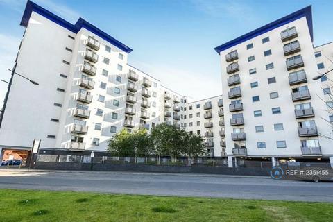 2 bedroom flat to rent, Prince Regent Road, Hounslow, TW3