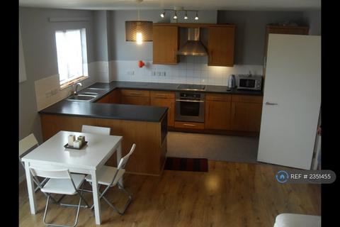 2 bedroom flat to rent, Prince Regent Road, Hounslow, TW3