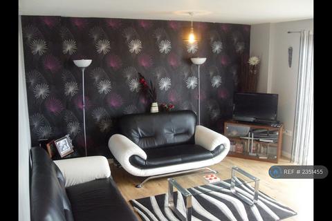 2 bedroom flat to rent, Prince Regent Road, Hounslow, TW3