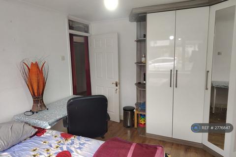 1 bedroom in a house share to rent, Farmers Way, Maidenhead, SL6